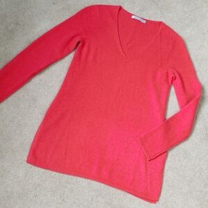 VGUC cashmere bright coral v-neck tunic length sweater